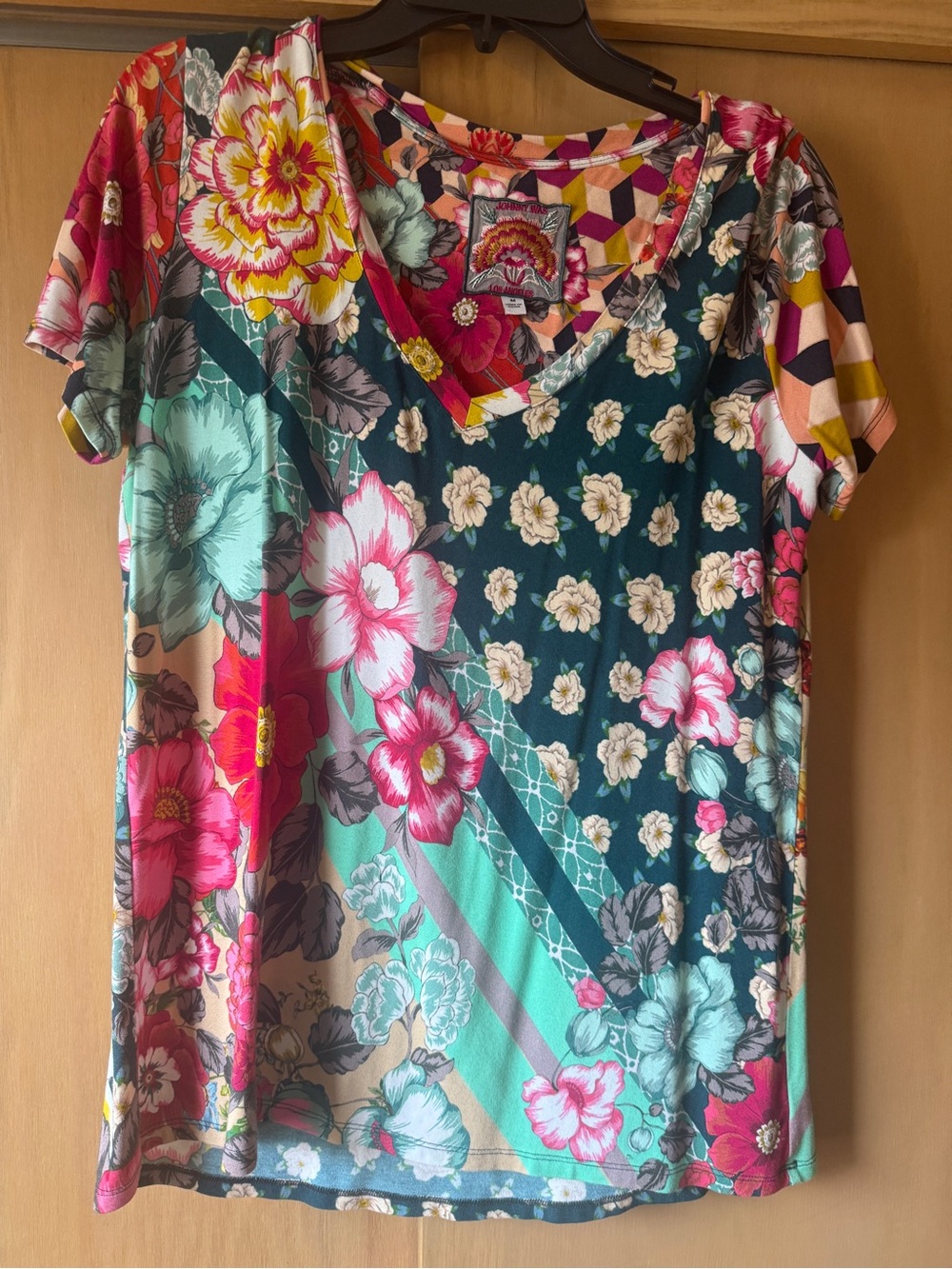 Johnny Was Multicolor Floral V-Neck Short Sleeve Tee